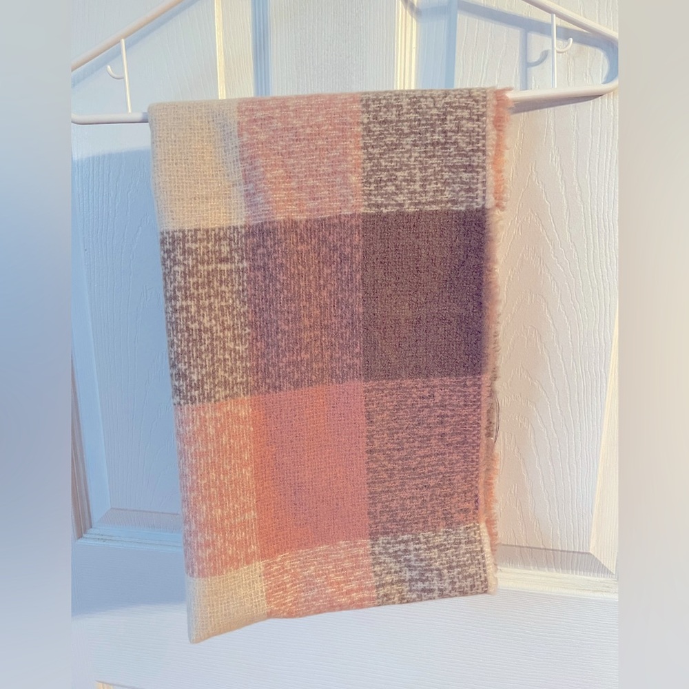 Woman’s Scarf
